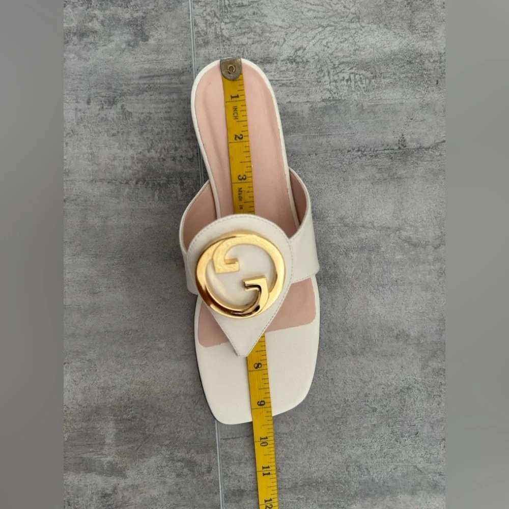 Gucci Blondie GG Logo Leather Thong Flip Flop Flat Sandals Shoes Size 7 NWT - Picture 14 of 16